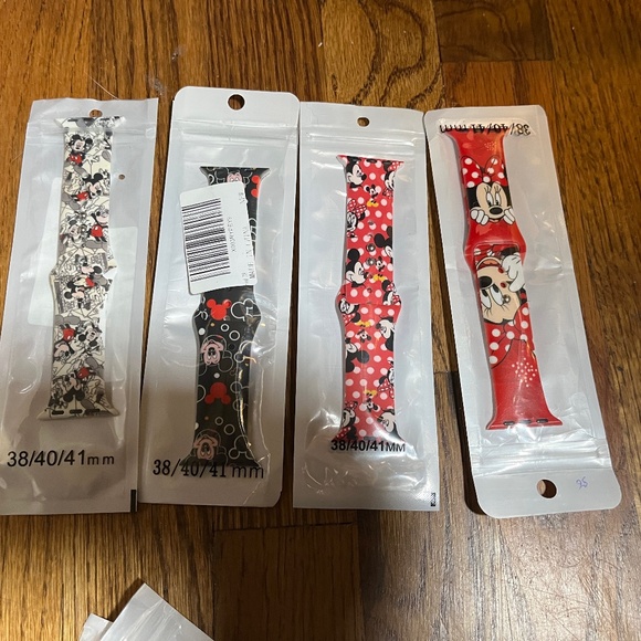 Excellent Condition-Apple Watch Series 8 S/M 41 MM Midnight- Massive Bundle - Picture 12 of 13